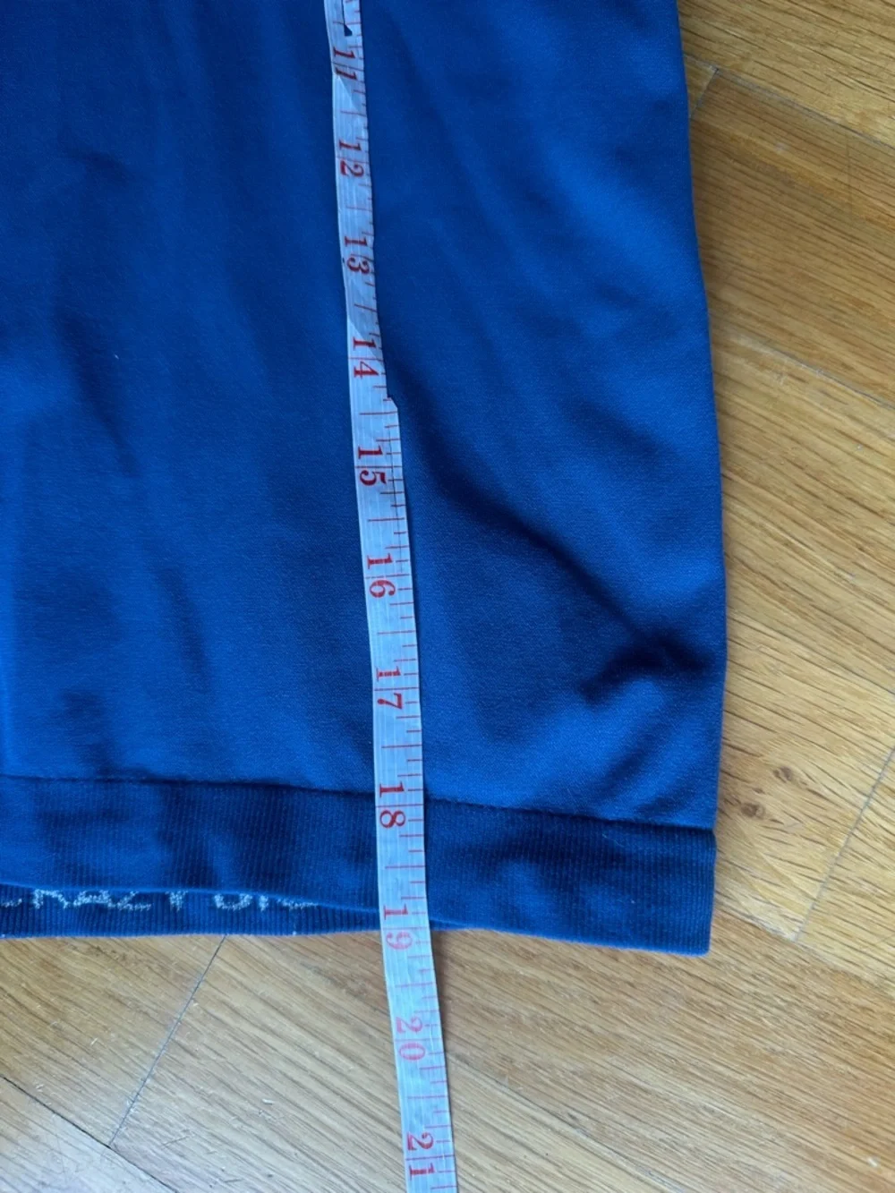 Athleta Girl Long Sleeve Performance Shirt Hood  Thumb Holes Periwinkle Blue S/7
